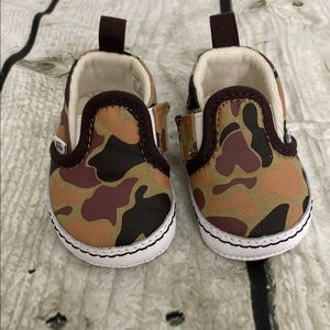 Crib camo vans